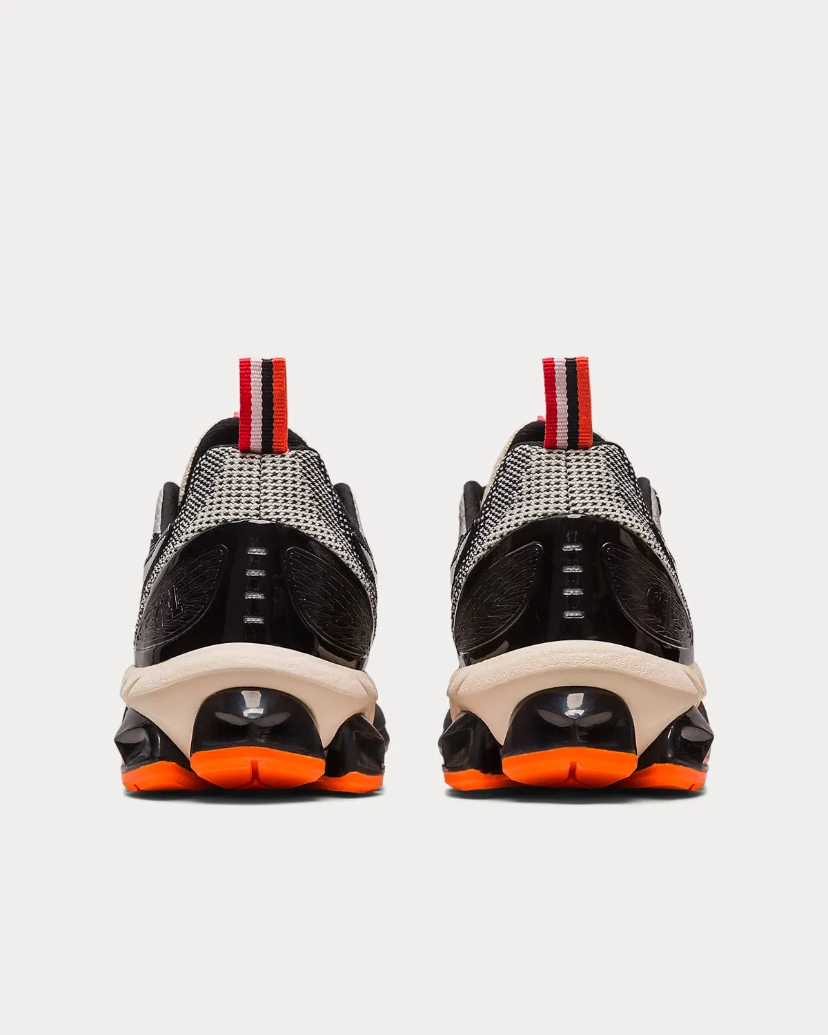 180 VII Ivory / Black Low Top Sneakers