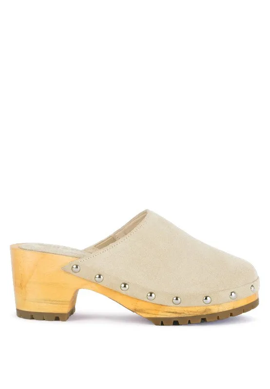 CEDRUS FINE Suede Studded Clog