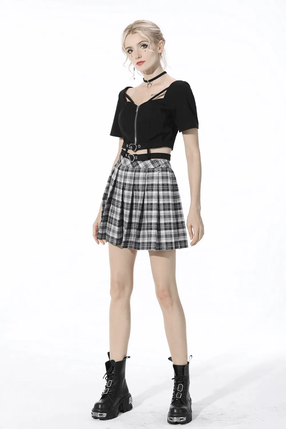 Gothic Mini Skirt with Pleats in Black and White Plaid