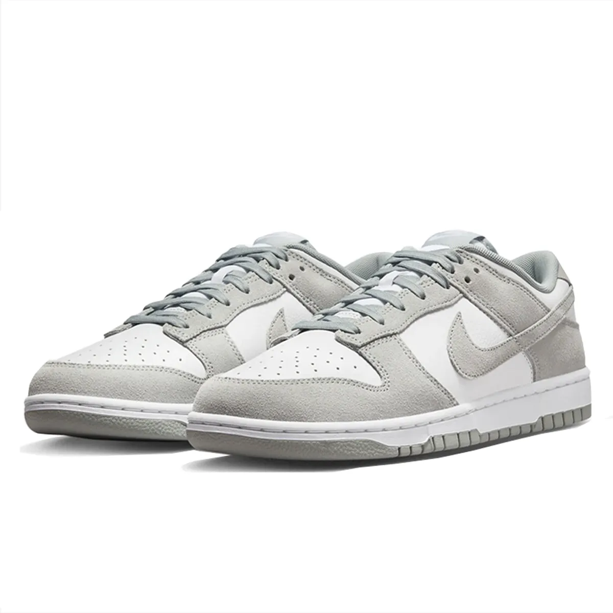 Nike Dunk Low SE