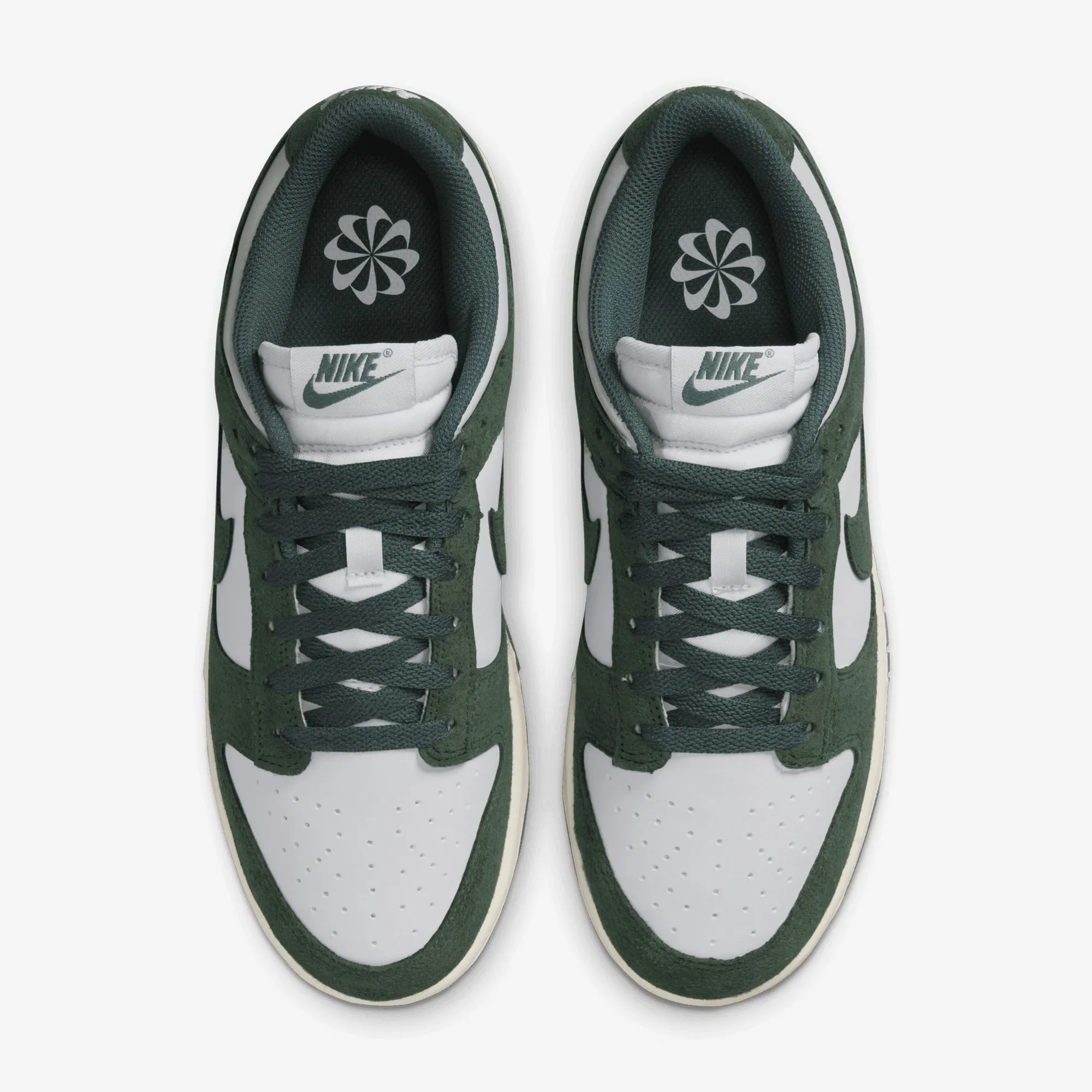 NIKE | WMN'S DUNK LOW { PHOTON DUST/VINTAGE GREEN-SAIL-WHITE