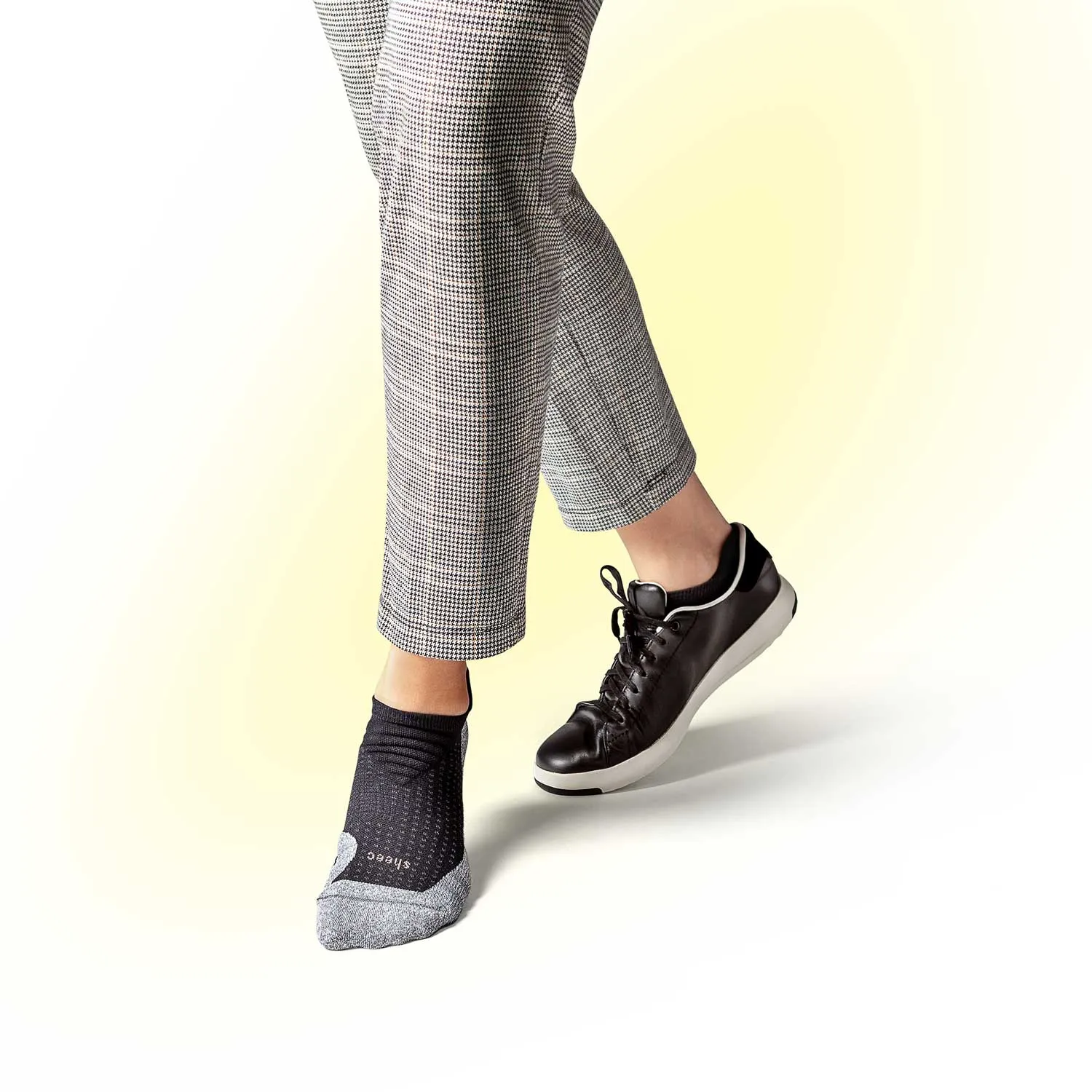 Sheec | Youth Comfits Compression Aqua-X Aerodri Quarter Crew & No Show Blister Tab Socks Bundle Pack 4 Pairs   Drawstring Bag