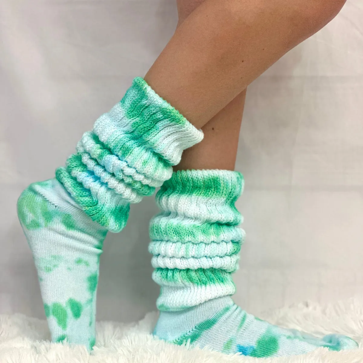 ULTIMATE cotton slouch socks women - Tie dye green