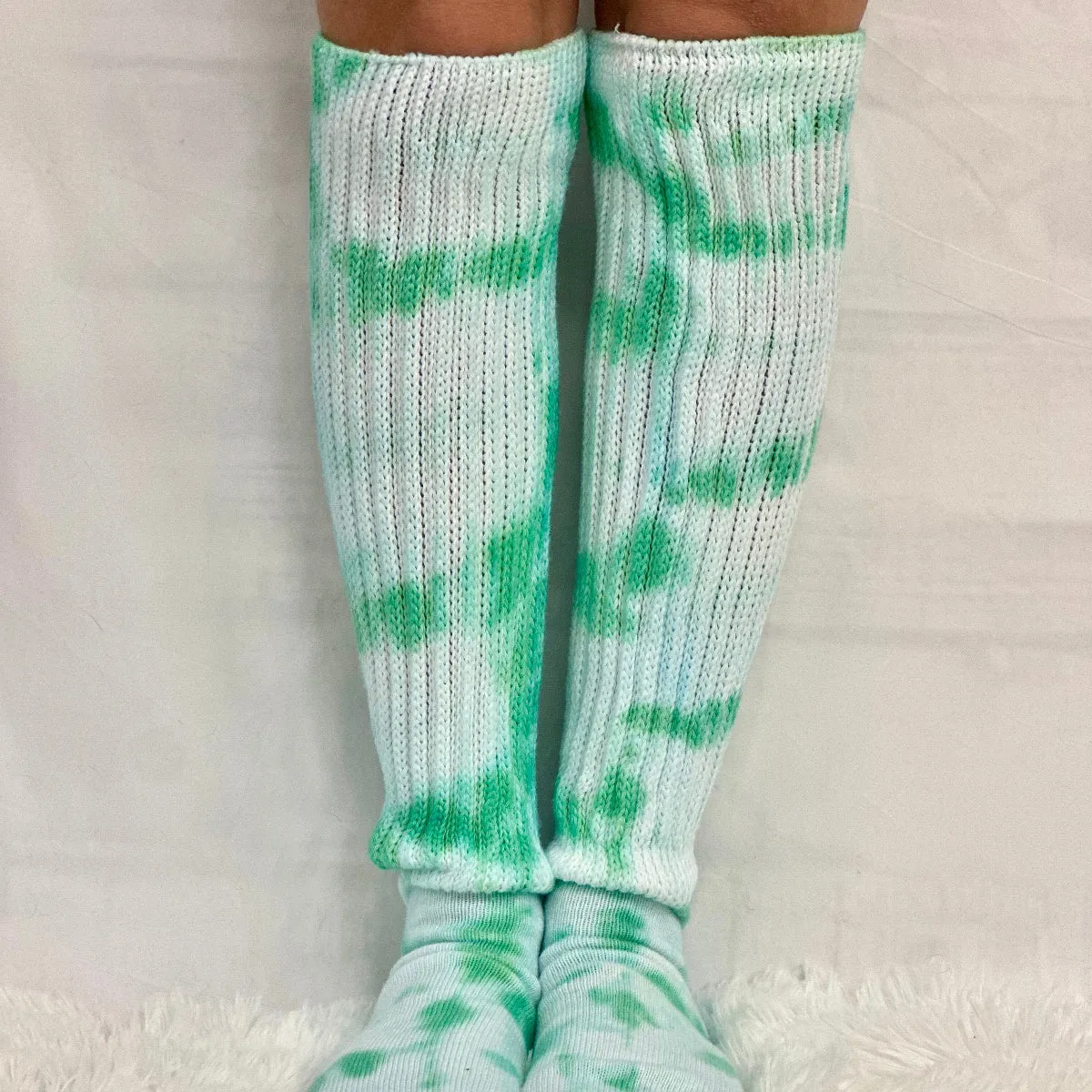 ULTIMATE cotton slouch socks women - Tie dye green